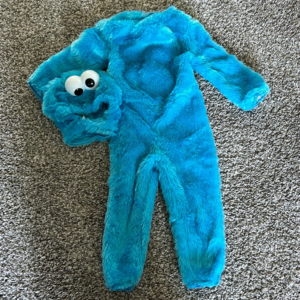 Toddler Cookie Monster Halloween costume fits size 2T